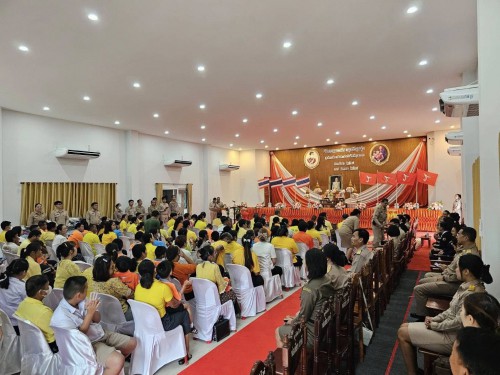 37bab6aacf55013cd.jpg