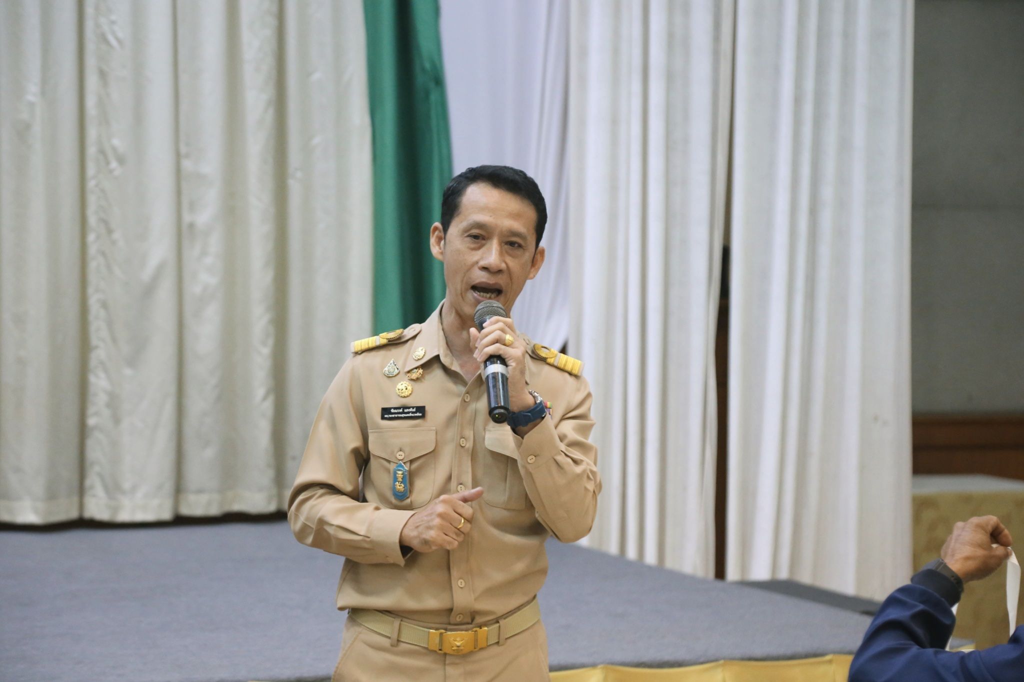 4470de68122c04231.jpg